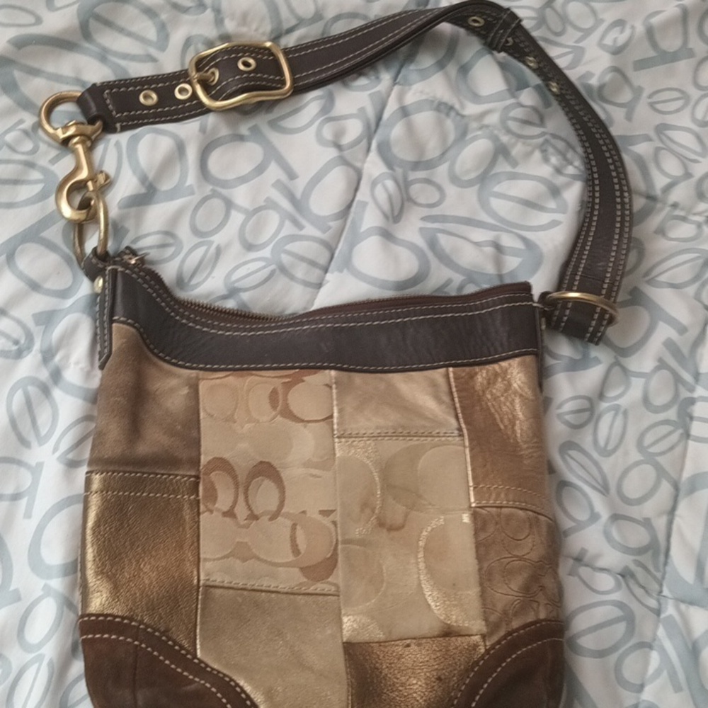 Coach vintage good condition used, zipper work perfectly.